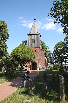 Groß Zicker - Backsteinkirche