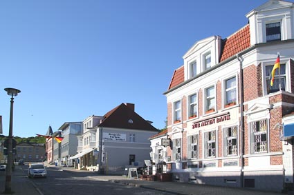 Sassnitz, Insel Rgen - Hafenstrae