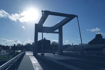 elmshorn kapitain j�rs
                        br�cke